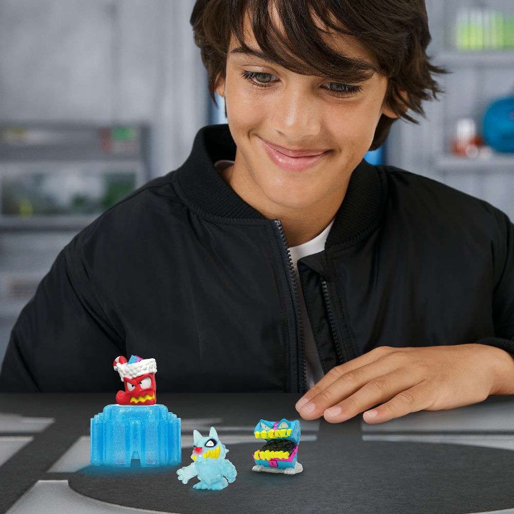 Mr Beast Lab Stretch Figure 10.6cm Iconic Panther (24735)