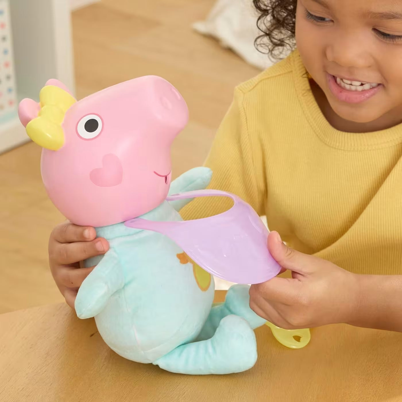 Peppa Pig Oinks and Snuggles Evie Interactive Baby Doll (G1637)