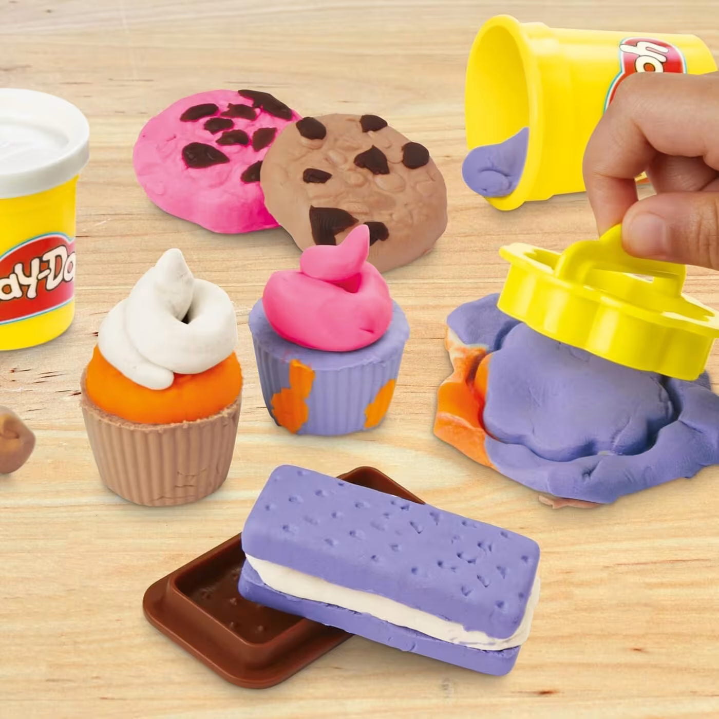 Play-Doh Little Bakery Playset Crazy Cakes & Cookies (G1615) - Fun Planet