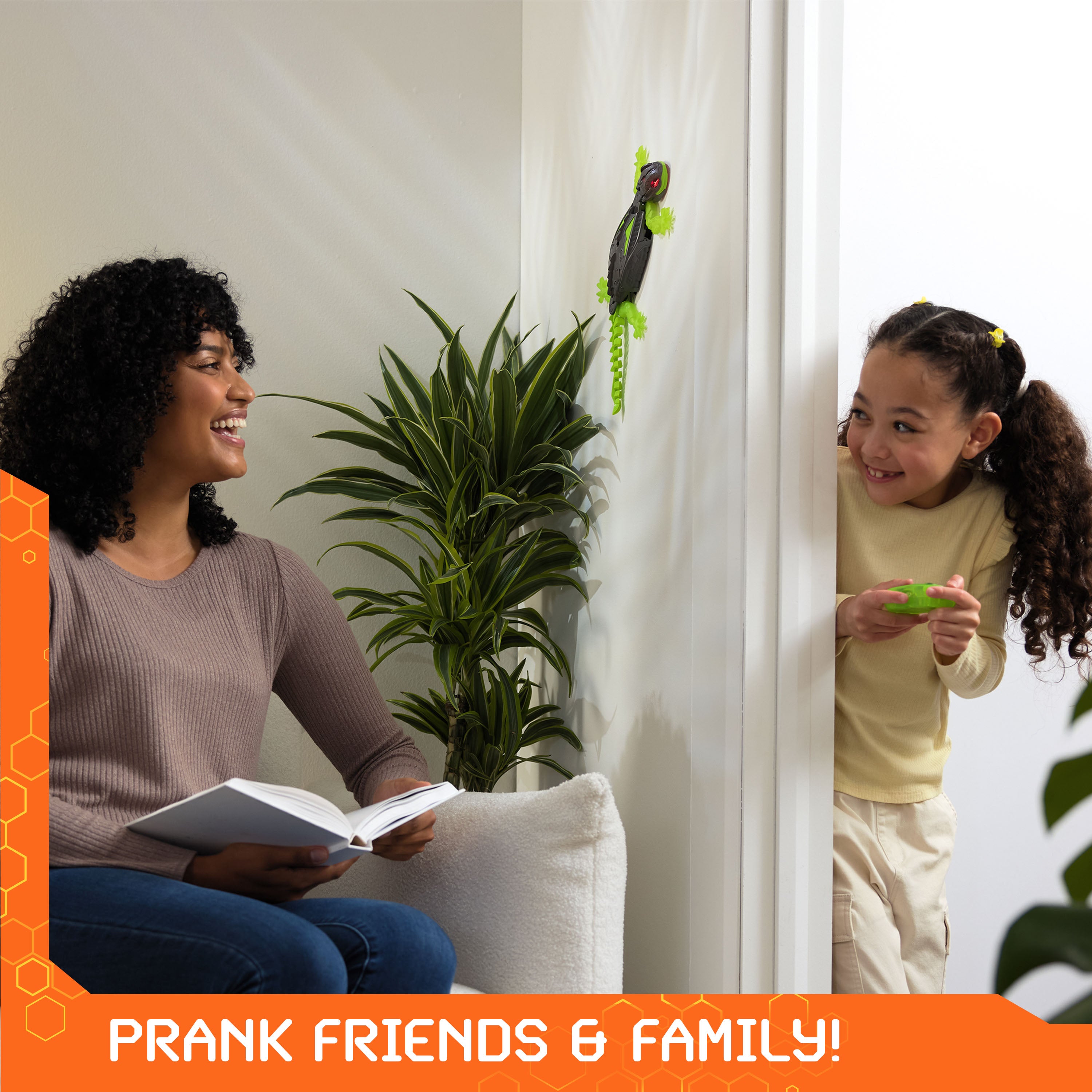 Hexbots Wall Climber Wall Crawler Gecko (6070281)