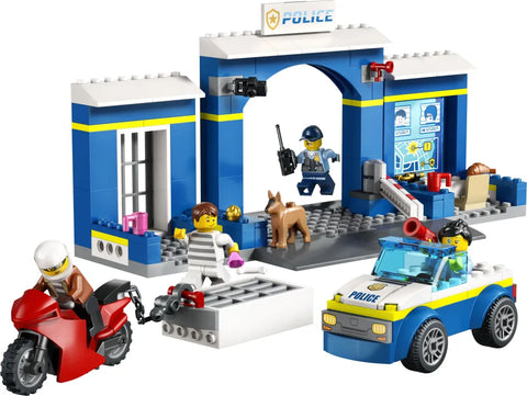 LEGO City Police Station Chase (60370) - Fun Planet